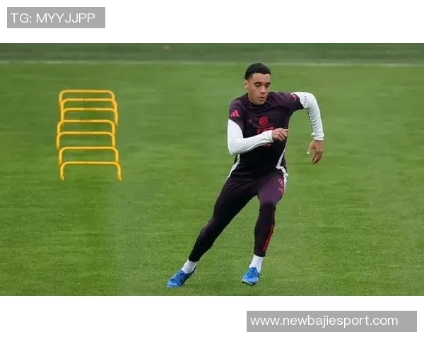 孔帕尼透露穆西亚拉将于一月复出与凯恩训练助力杰克逊成长